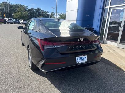 New 2026 Hyundai Elantra SE