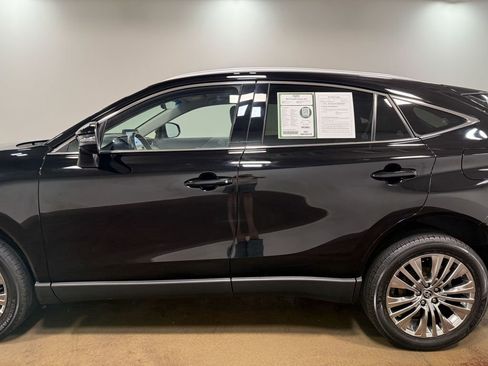 Used 2023 Toyota Venza XLE AWD/4WD image 37