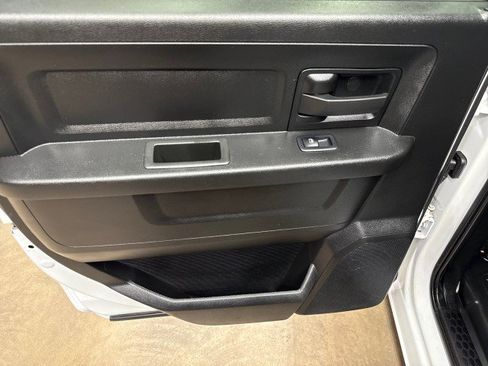 Used 2022 RAM 3500 Tradesman w/ Chrome Appearance Group AWD/4WD image 31