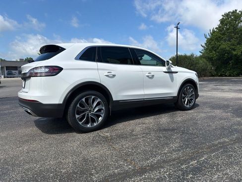 Used 2023 Lincoln Nautilus Reserve AWD/4WD image 16