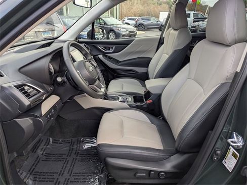 Used 2023 Subaru Forester Limited image 8