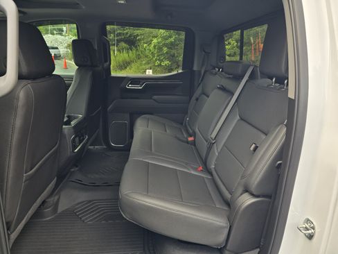 Used 2025 Chevrolet Silverado 1500 LTZ w/ LTZ Premium Package AWD/4WD image 13