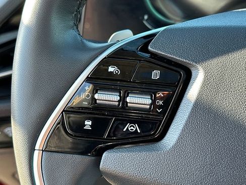 Used 2023 Kia Niro EX Touring image 29