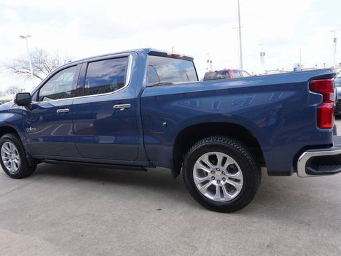Used 2024 Chevrolet Silverado 1500 LTZ AWD/4WD image 2