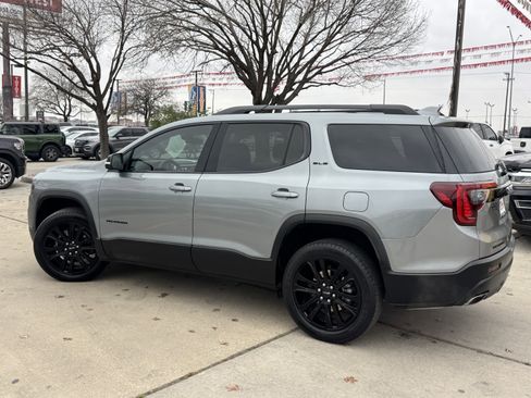 Used 2023 GMC Acadia SLE w/ Elevation Edition image 9