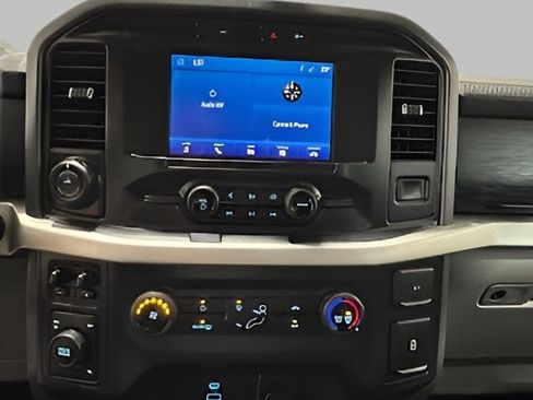 Used 2022 Ford F150 XLT w/ Trailer Tow Package image 10