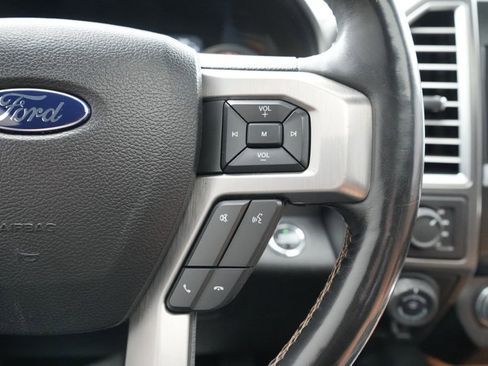 Used 2016 Ford F150 Limited image 30