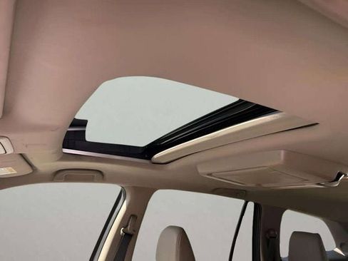 Used 2019 Honda Pilot Touring image 15