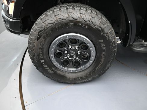 Used 2025 Ford F150 Raptor image 21