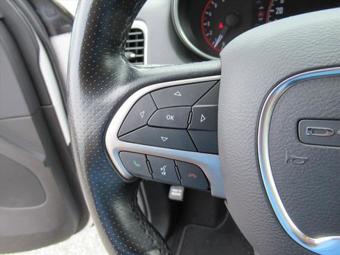 Used 2020 Dodge Durango SXT w/ 3rd Row Seating Group image 17