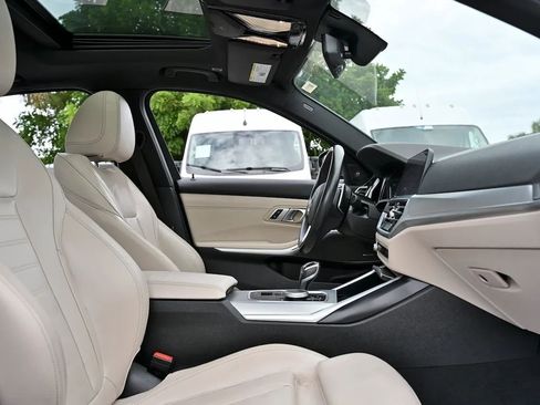 Used 2021 BMW 330i Sedan w/ Driving Assistance Package image 16