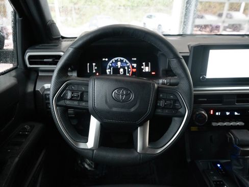 Certified 2025 Toyota Tacoma SR5 image 22