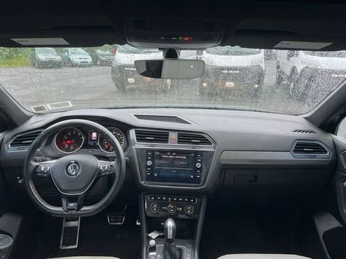 Used 2021 Volkswagen Tiguan SE R-Line AWD/4WD image 10