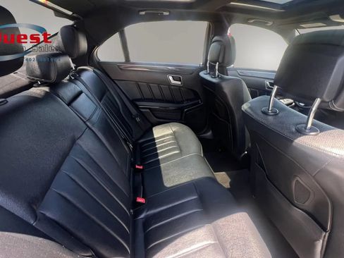 Used 2015 Mercedes-Benz E 400 Sedan w/ Driver Assistance Package image 19