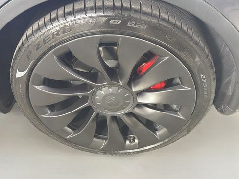 Used 2022 Tesla Model Y Performance AWD/4WD image 11