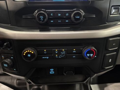 Used 2022 Ford F150 XLT image 16