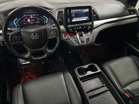 Used 2024 Honda Odyssey Sport image 12