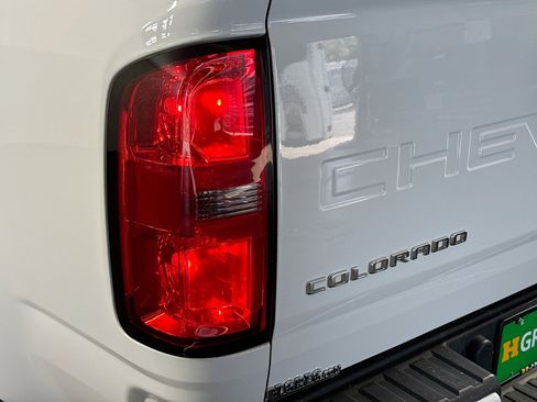 Used 2022 Chevrolet Colorado LT w/ Fleet Safety Package image 35