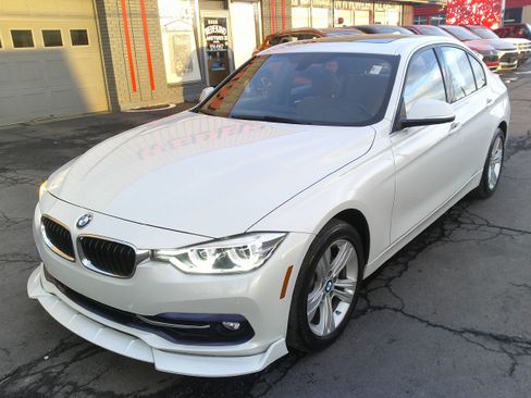 Used 2017 BMW 330i xDrive xDrive image 15