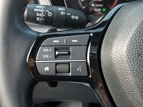 Used 2023 Honda Pilot TrailSport image 21