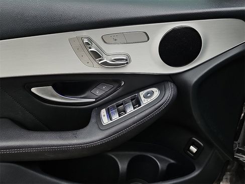 Used 2022 Mercedes-Benz GLC 300 4MATIC image 20