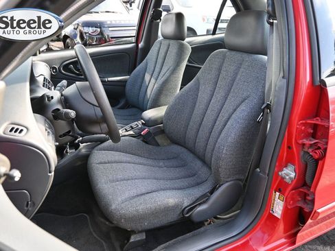Used 2005 Chevrolet Cavalier Sedan w/ Preferred Equipment Group FWD image 17