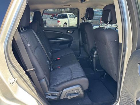 Used 2013 Dodge Journey SXT w/ Flexible Seating Group image 15