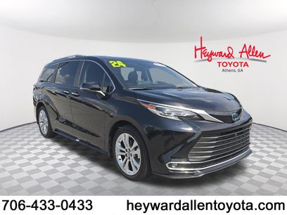 Certified 2024 Toyota Sienna Platinum