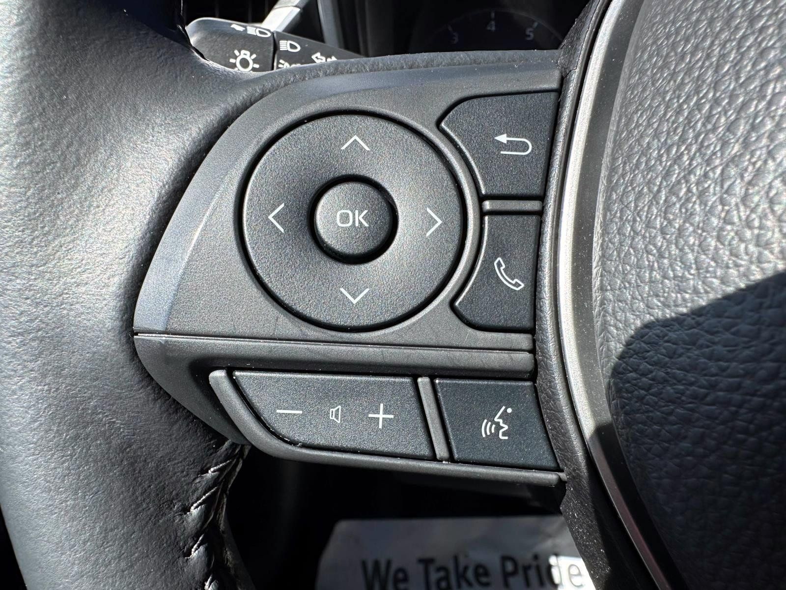 Used 2024 Toyota Corolla SE FWD image 16