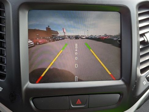 Used 2016 Jeep Cherokee Trailhawk w/ Cold Weather Group AWD/4WD image 21