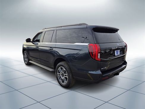 New 2025 Ford Expedition Max Active image 4