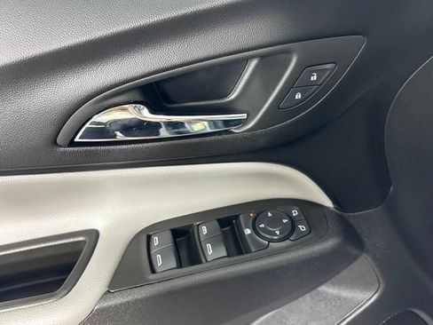 Used 2024 Chevrolet Equinox LT AWD/4WD image 30
