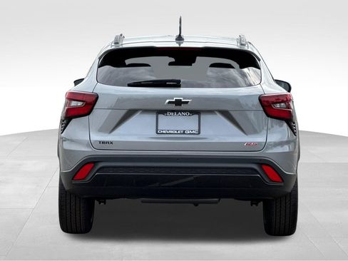 New 2026 Chevrolet Trax RS w/ Sunroof Package FWD image 4