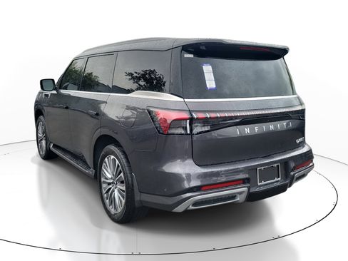 New 2026 INFINITI QX80 Luxe image 4