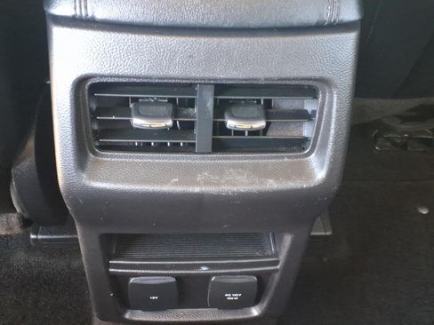 Used 2015 Ford Edge SEL w/ Equipment Group 201A FWD image 18