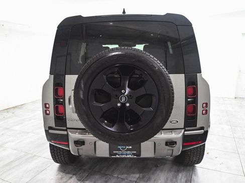 Used 2023 Land Rover Defender 110 X-Dynamic SE image 5