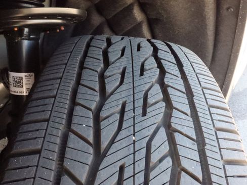 New 2026 Buick Enclave Preferred w/ Power Package image 17