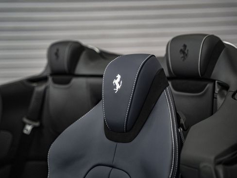 Used 2026 Ferrari Roma Spider RWD image 28
