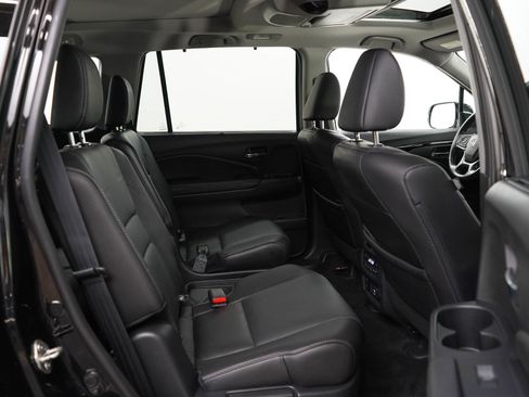 Used 2020 Honda Pilot Elite image 12
