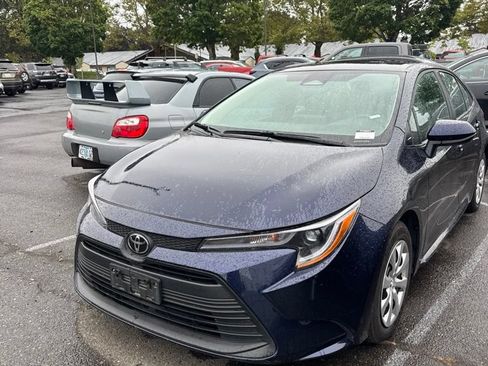 Used 2024 Toyota Corolla LE FWD image 1