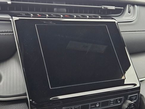 New 2025 Jeep Grand Cherokee Altitude image 22