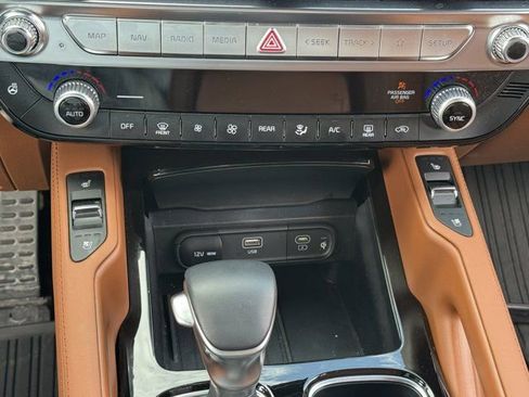 Used 2025 Kia Telluride SX Prestige X-Line AWD/4WD image 18
