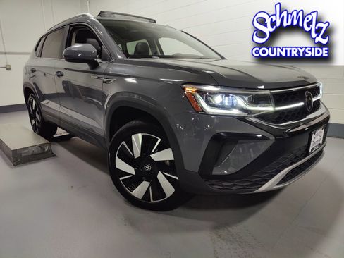 Used 2024 Volkswagen Taos SEL image 1