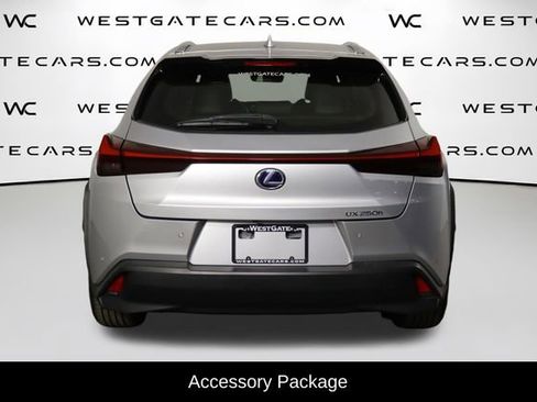 Used 2019 Lexus UX 250h w/ Premium Package AWD/4WD image 4
