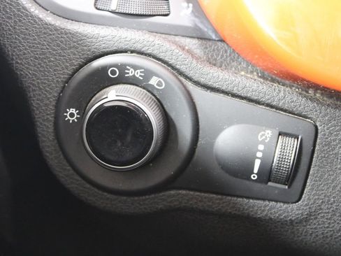 Used 2016 FIAT 500X Pop image 34