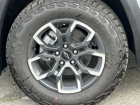 Used 2026 Chevrolet Equinox ACTIV AWD/4WD image 33