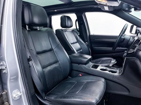 Used 2019 Jeep Grand Cherokee Limited w/ Luxury Group II image 37