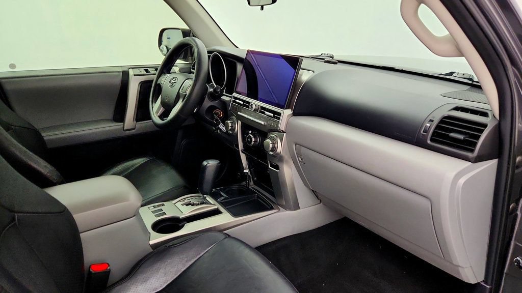 Used 2013 Toyota 4Runner SR5 w/ Convenience Pkg RWD image 27