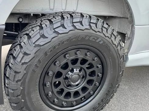 Used 2023 Mercedes-Benz Sprinter 2500 image 16