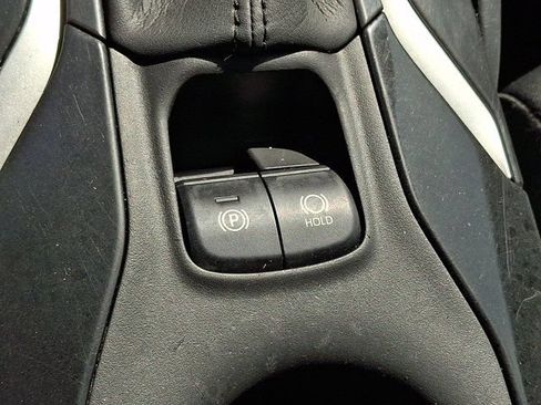 Used 2020 Toyota Corolla LE FWD image 27